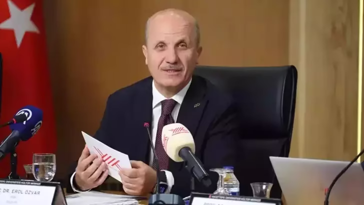 “YÖK Başkanı Özvar: YKS Kontenjanları Sadece Türkiye Cumhuriyeti Vatandaşlarına Açık”