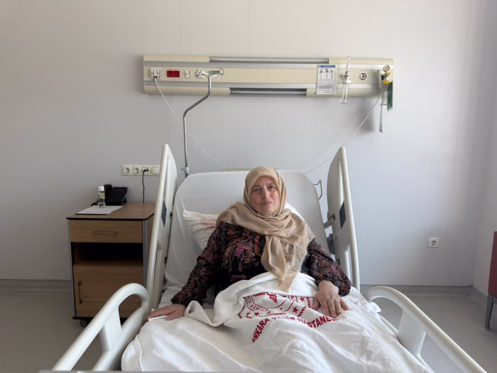 Emine Çapa, Kanserle Mücadelede Ameliyatla Kazandı