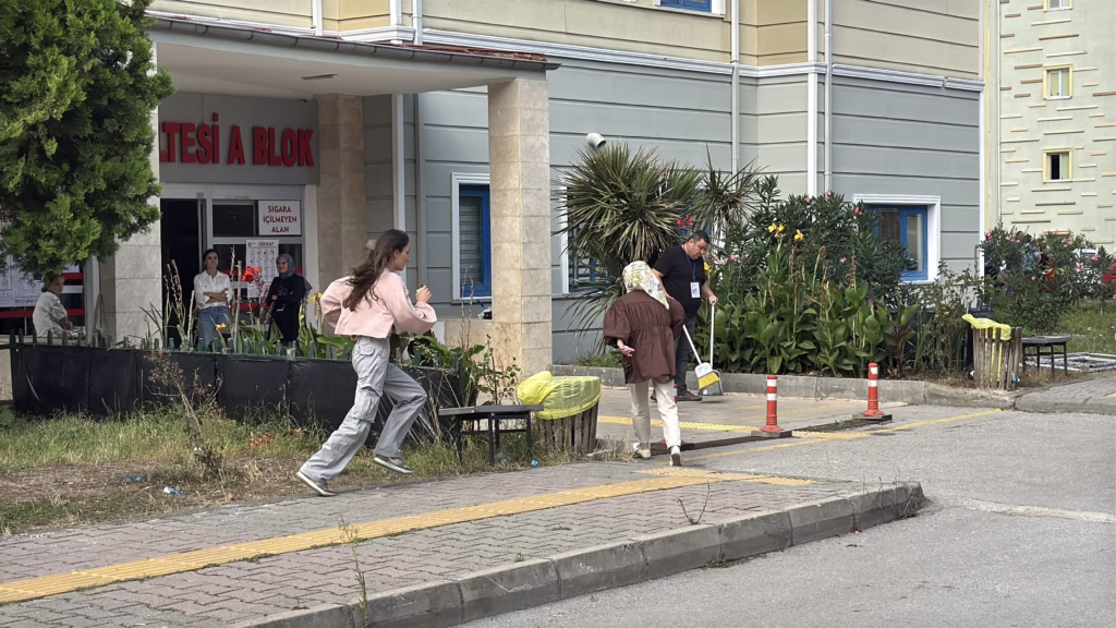 KPSS Sınavında Geç Kalan Adaylar Üzüntü Yaşadı