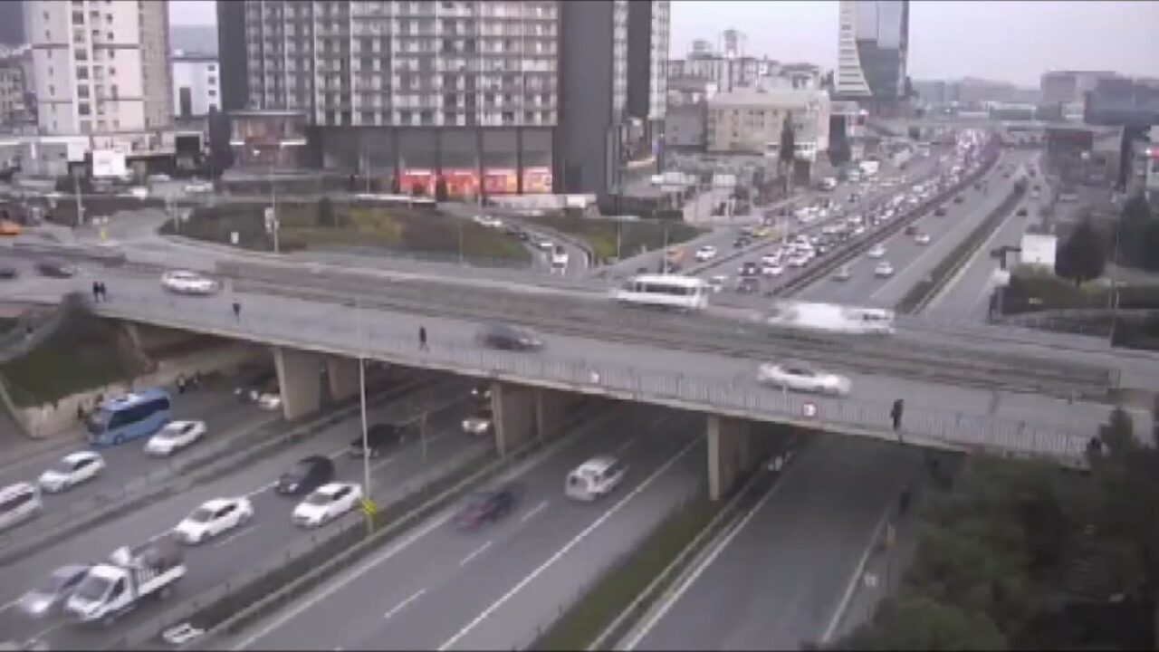 Tuzla 'da y otomobilin çarptığı Batuhan hayatını kaybetti