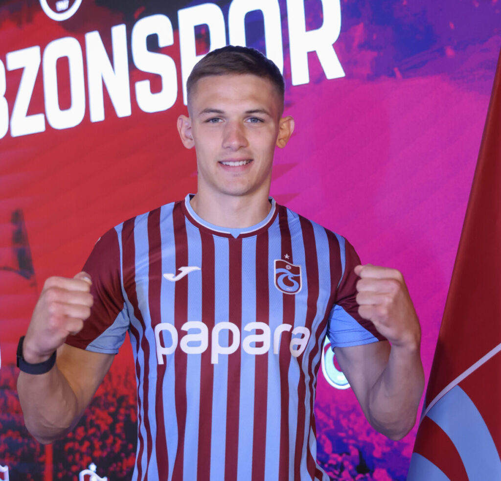 Trabzonspor , Danylo Sikan ile 4,5 yıllık sözleşme imzaladı