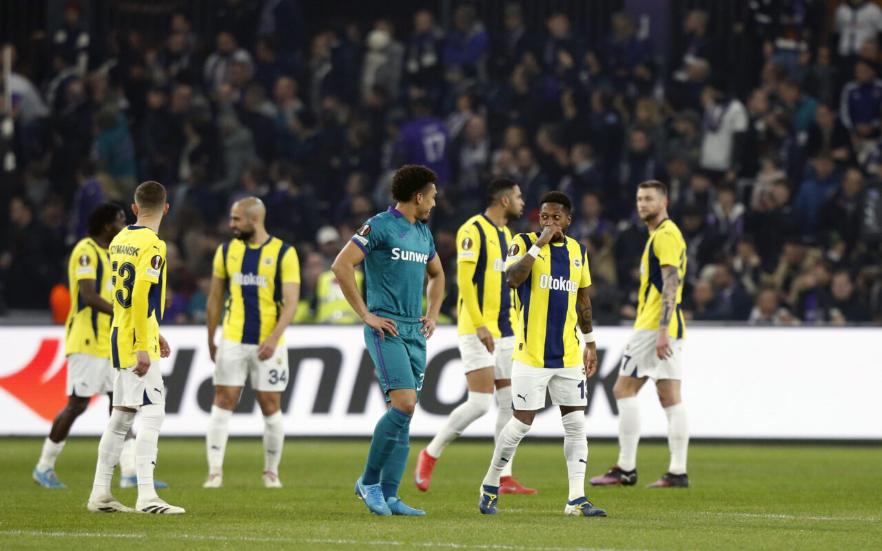 UEFA Avrupa Ligi Play-Off Turu rövanş maçında Anderlecht ile Fenerbahçe karşı karşıya geldi. Foto: Murat Akbaş / Brüksel (Belçika), DHA