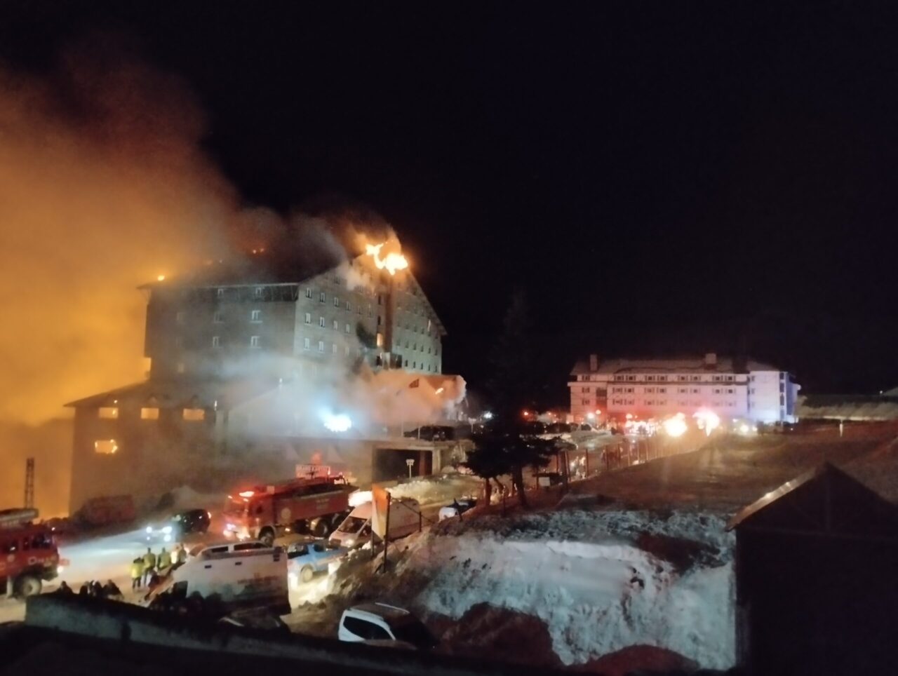Bolu 'daki yangına ilişkin müfettiş raporu: İl Özel İdaresi Genel Sekreteri ve yardımcısı hukuki sorumlu