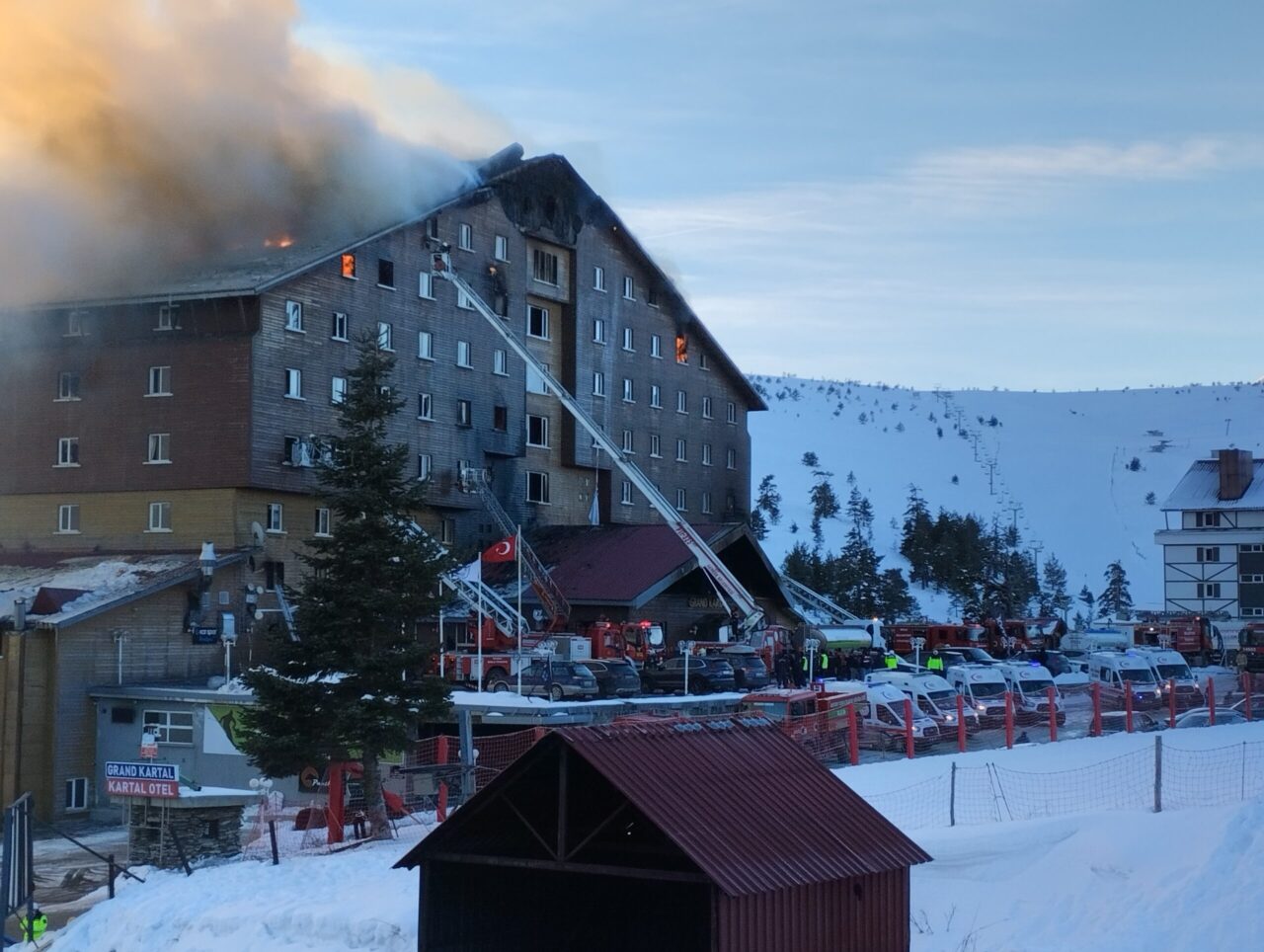 Bolu 'daki yangına ilişkin müfettiş raporu: İl Özel İdaresi Genel Sekreteri ve yardımcısı hukuki sorumlu