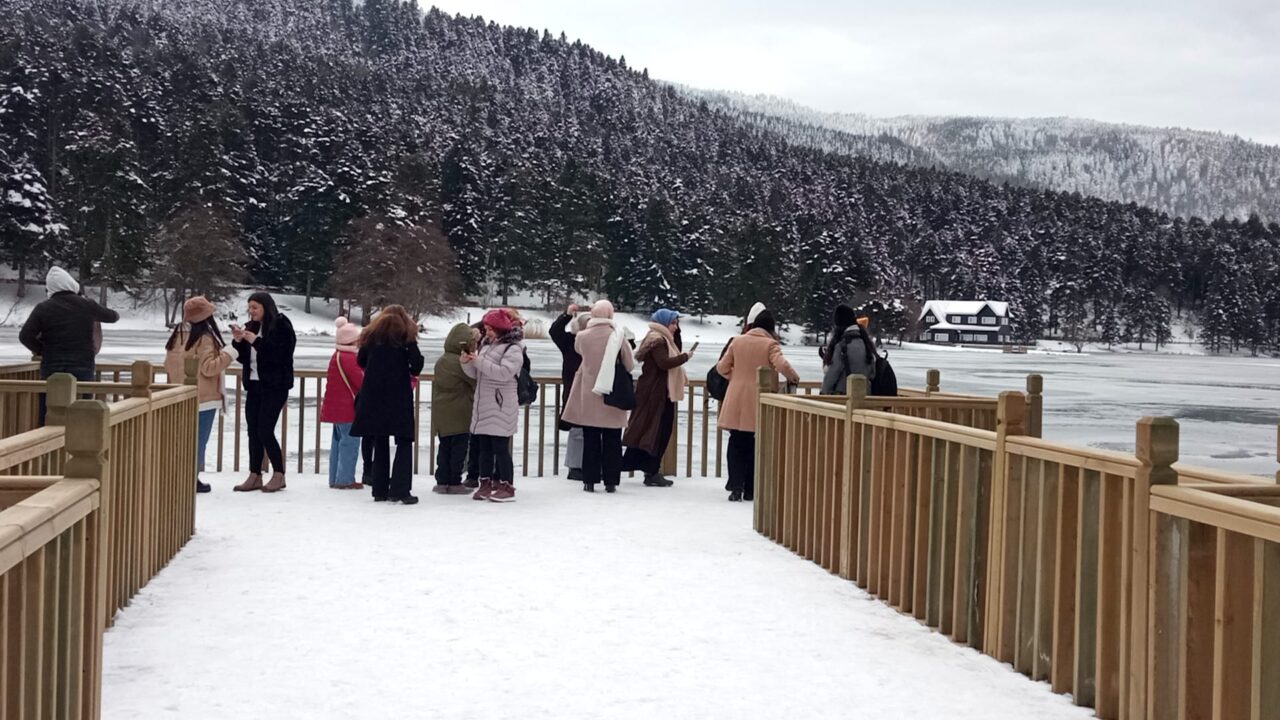 Gölcük Tabiat Parkı 'na ziyaretçi akını