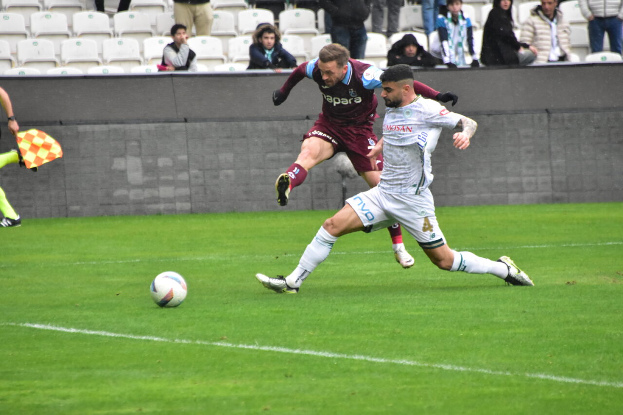 Konyaspor-Trabzonspor maçından kareler Fotoğraf: Salih BÜYÜKSAMANCI/Konya, (DHA)