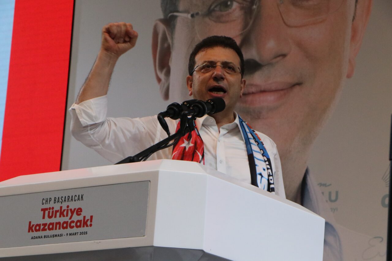 Ekrem İmamoğlu Adana'da partililere hitap etti