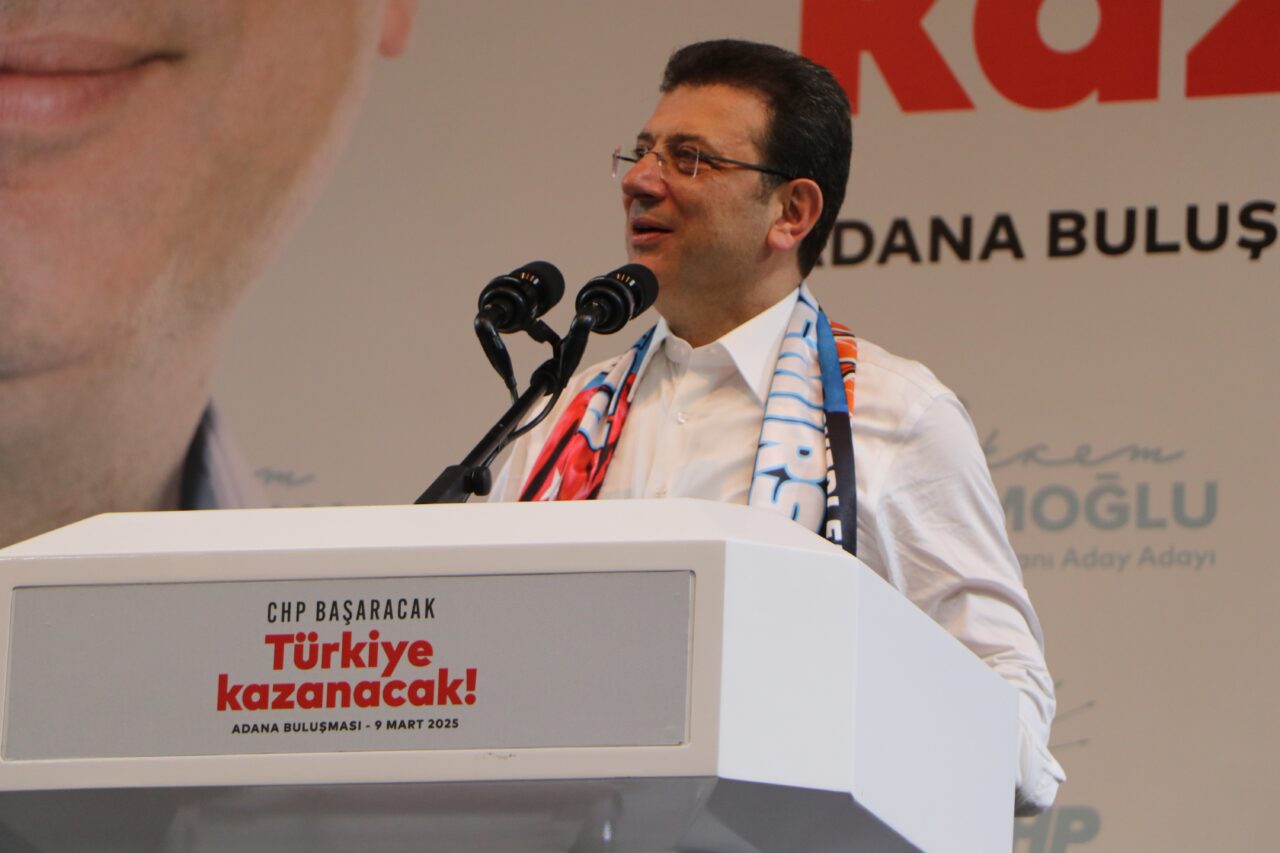 Ekrem İmamoğlu Adana'da partililere hitap etti