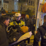 Eylemde göğsüne parke taşı isabet eden polis yaralandı