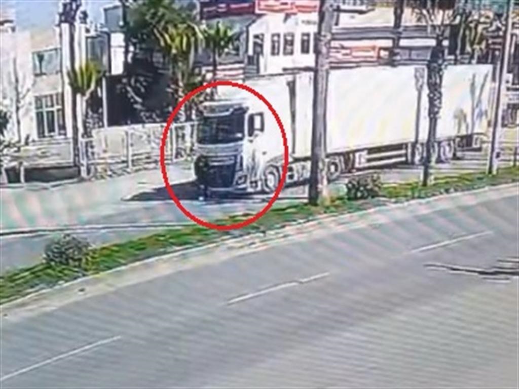 TIR'ın çarptığı Türkan, 12 gün sonra yaşamını yitirdi
