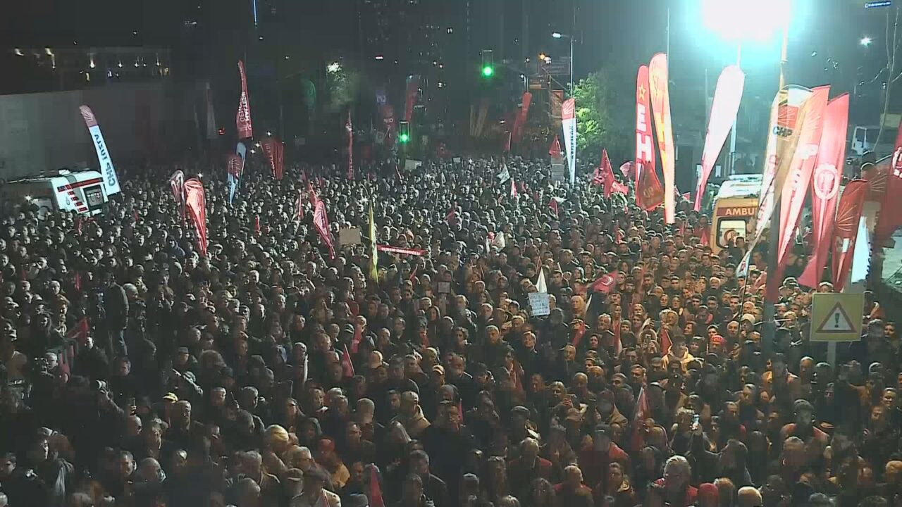 Özgür Özel Şişli’de Konuştu: “Bu Bir Eylem, Sonuç Almadan Durmayacağız”