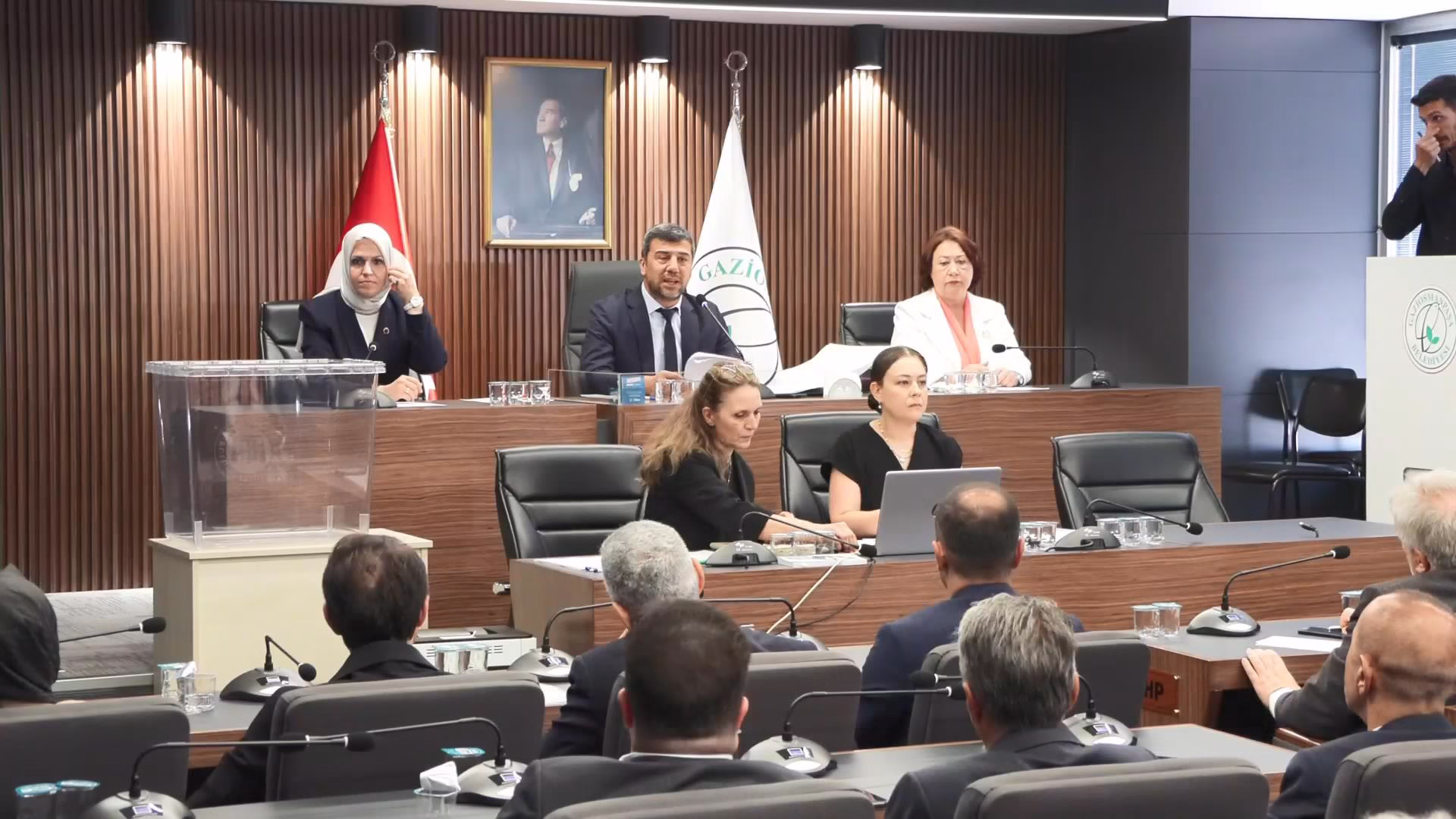 Gaziosmanpaşa Belediyesi’nde Yeni Başkanvekili Eray Karadeniz Seçildi