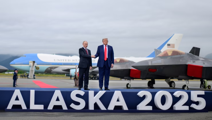 Trump ve Putin Alaska’da Barış Zirvesinde: Ukrayna Ateşkesi Masada