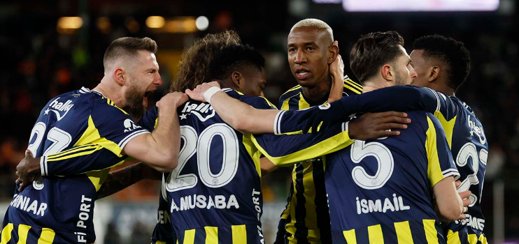 Fenerbahçe, Aston Villa’ya Evinde Kaybetti Fenerbahçe, UEFA Avrupa Ligi 7. haftasında sahasında Aston Villa’yı konuk