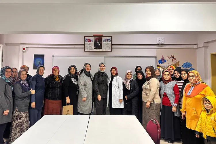 Sakarya Büyükşehir Belediyesi’nin hayata geçirdiği “Kadın Kadına” projesiyle, kırsal mahallelerde