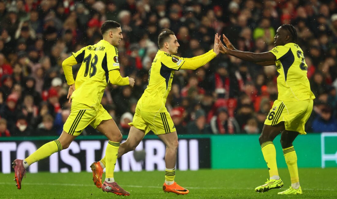 Fenerbahçe Avrupa’ya Veda Etti Deplasmanda Zafer Yetmedi Fenerbahçe, UEFA Avrupa Ligi play-off rövanşında Nottingham Forest’ı deplasmanda 2-1