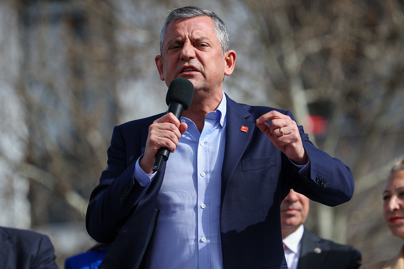 CHP Genel Başkanı Özgür Özel, Muğla’daki mitingde iktidara sert eleştiriler