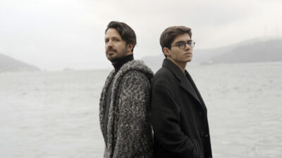 Alternatif müziğin sevilen gruplarından Mavi Gri, söz ve müziği Murat