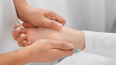 Akıllı telefon ve bilgisayar kullanımındaki artış, el ve bilek sağlığını