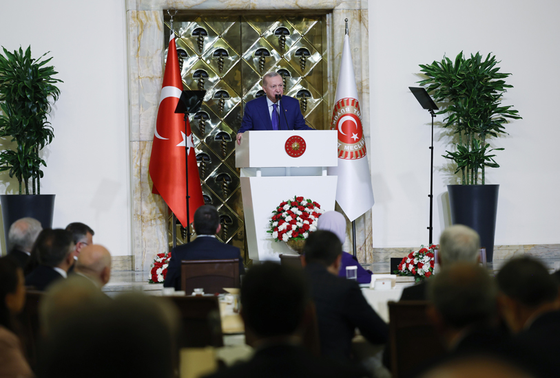 Cumhurbaşkanı Erdoğan, TBMM’de milletvekilleriyle iftar programında konuştu. Türkiye’nin tarafının barış,