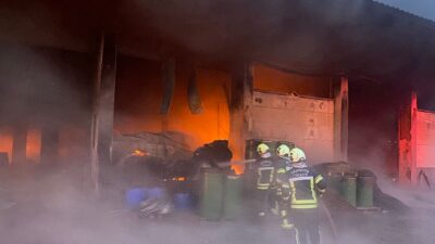 Trabzon Arsin Organize Sanayi Bölgesi’nde fındık fabrikasında çıkan yangın kısa