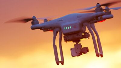 Türkiye’de İHA pilotluğu büyük ilgi görüyor. 2026’nın ilk aylarında başvurular